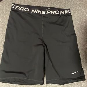 nike shorts, so stretchy